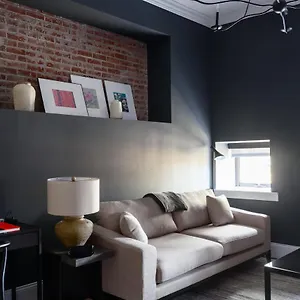  Apartment Frontdesk Revamped 1 Bedroom Apt By The Gate District
